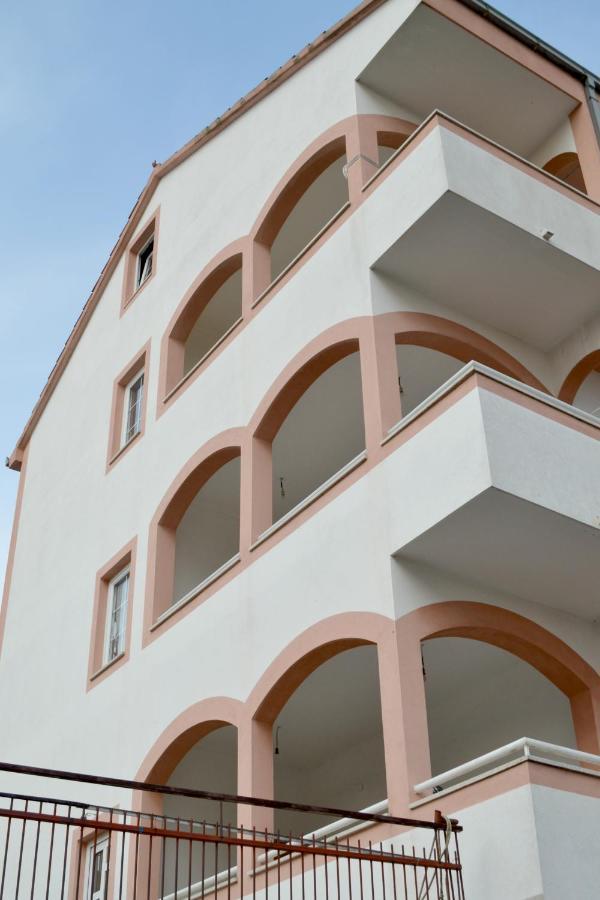 Fima Centar Stobrec Apartment Split Bagian luar foto