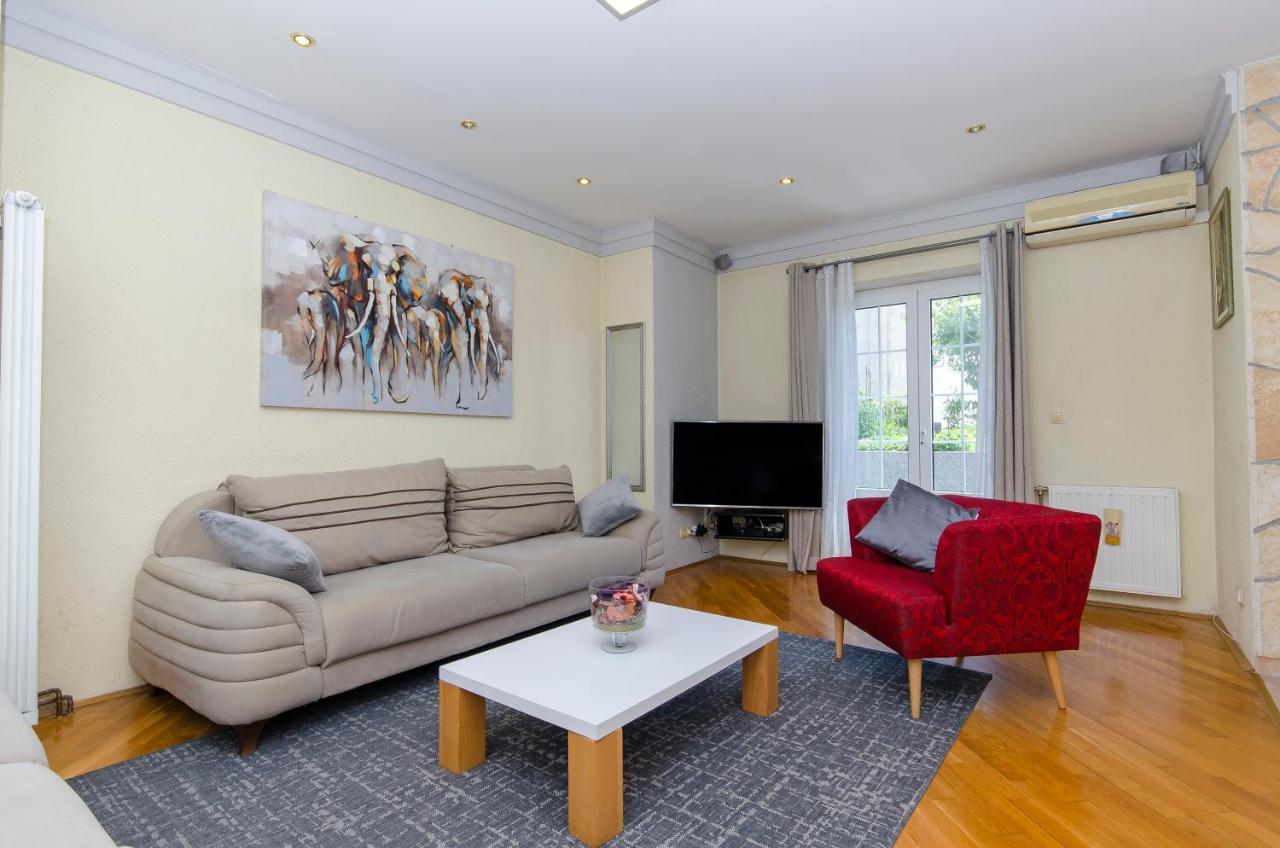 Fima Centar Stobrec Apartment Split Bagian luar foto